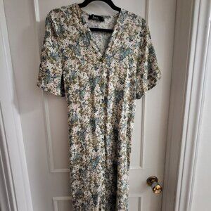 Louve Design Floral V-Neck [Midi] Dress - Made in Quebec - Size Large